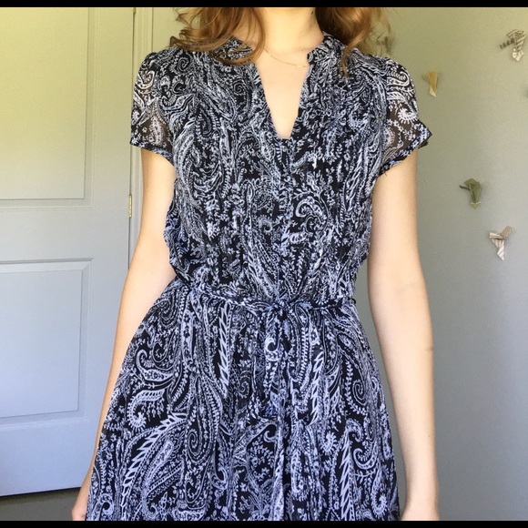 Chiffon Cottage Dress - Picture 3 of 5